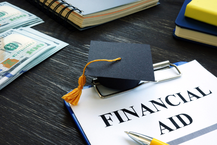 How to Secure Financial Aid for Your College Education